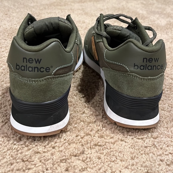 New balance sneakers - Picture 4 of 5